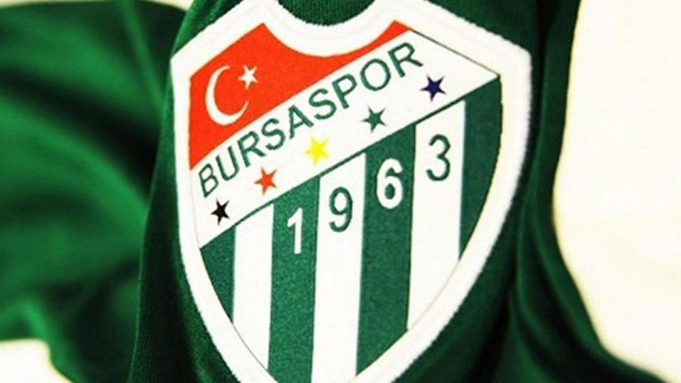 Bursaspor’da 3 futbolcuyla yollar ayrıldı