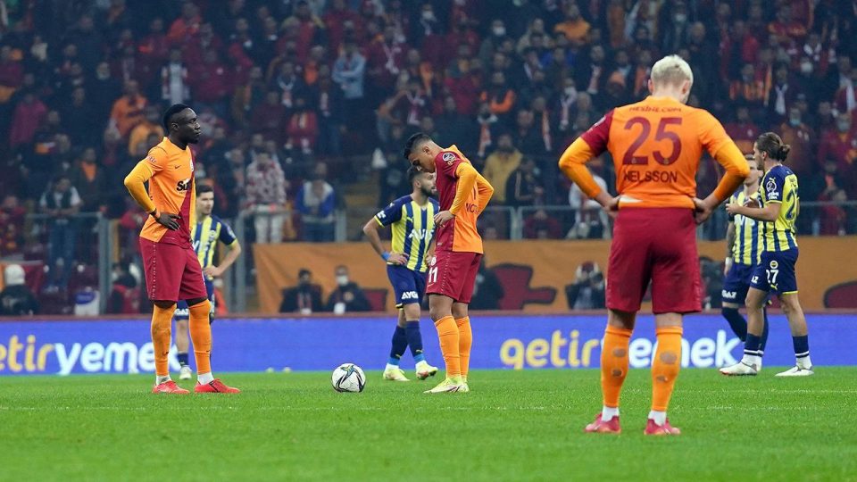 Galatasaray büyük maçlarda üstünlüğünü koruyamadı